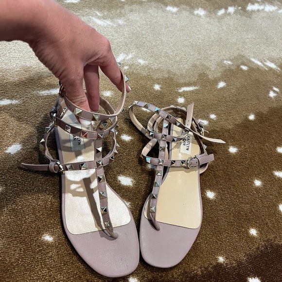 Rock studded Kaitlyn Pan gladiator sandal - Picture 5 of 5